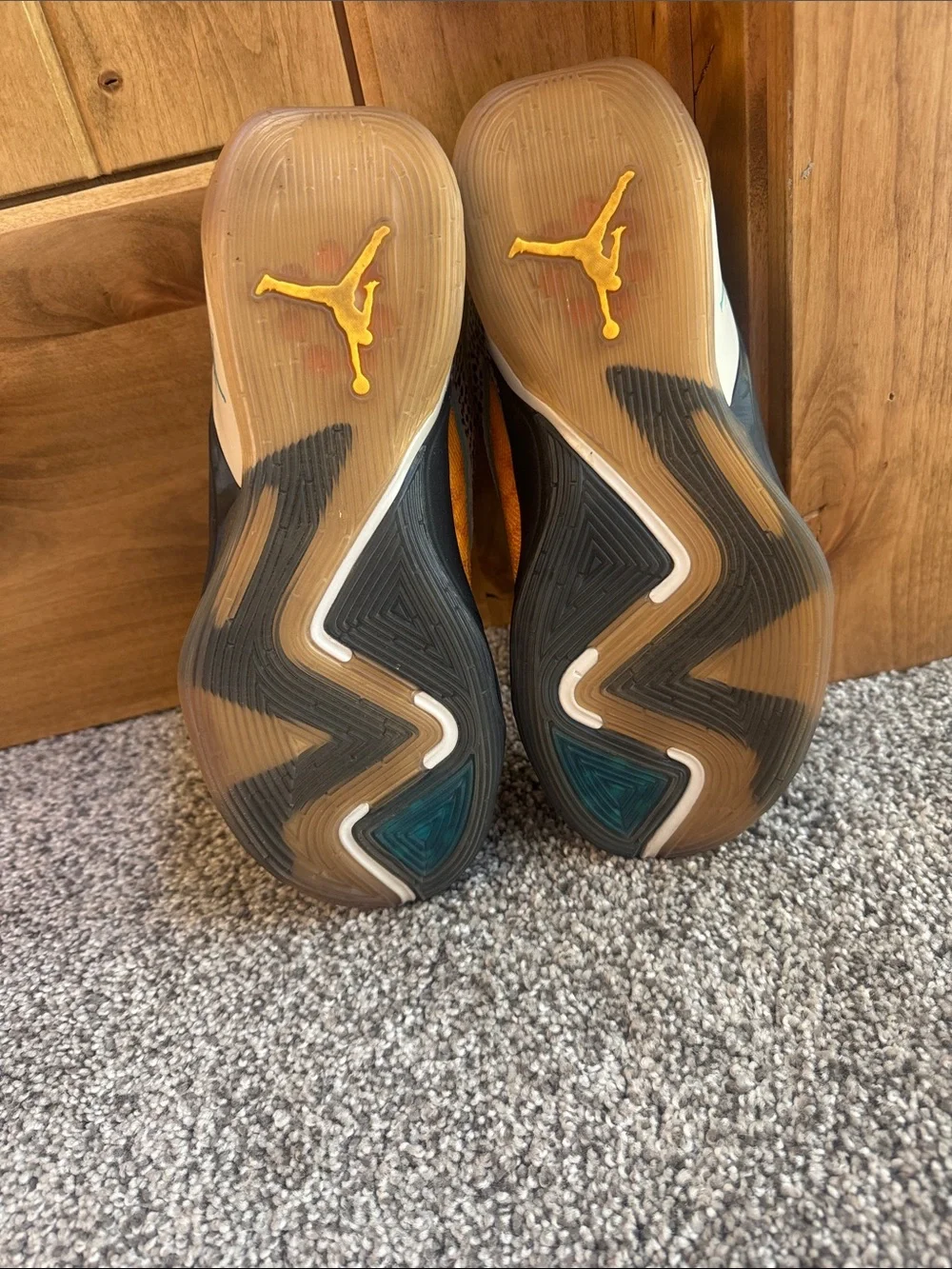 Jordan Luca 77 Kids' Multicolor Patterned Basketball Shoes - Orange/Teal/Black